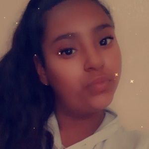 Meet your Posher, Antonia